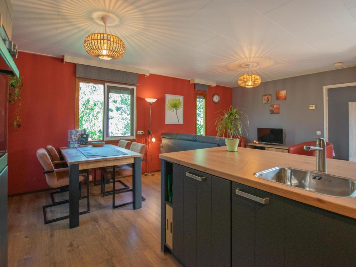 Witte Bungalow Уден Екстериор снимка